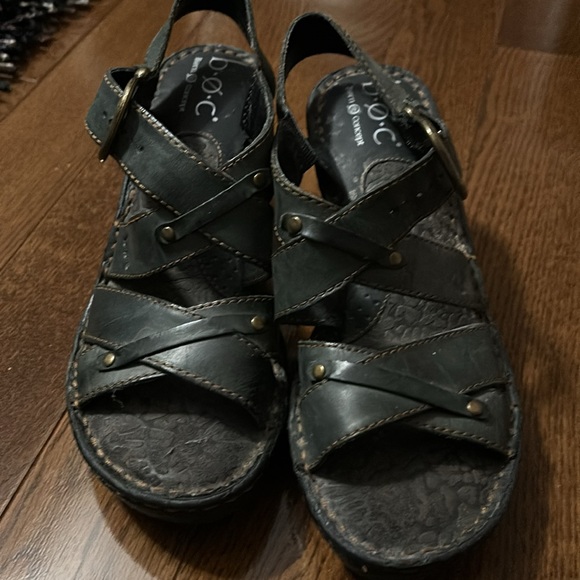 Born Platform Black Sandals- Size 7- Excellent Condition - Picture 3 of 11